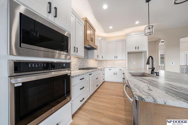 3314 S 212 Street, Elkhorn, NE 68022