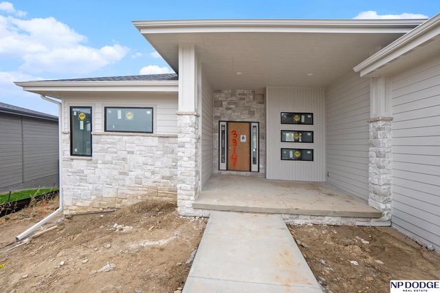 3314 S 212 Street, Elkhorn, NE 68022