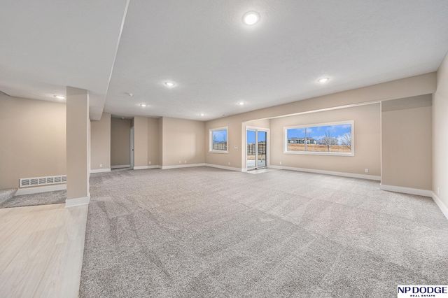 3314 S 212 Street, Elkhorn, NE 68022