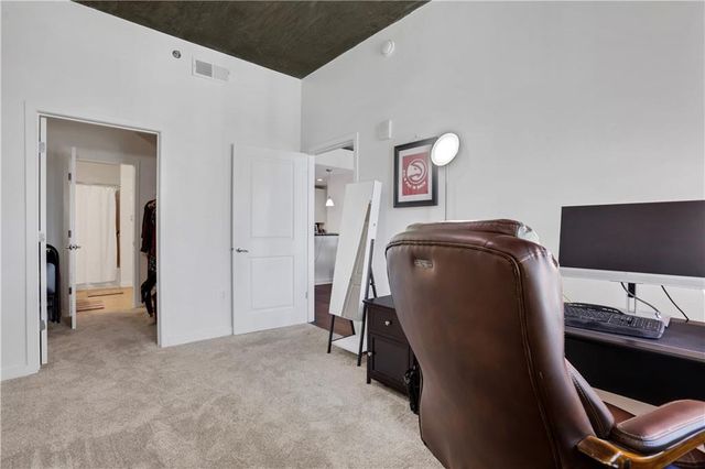 250 Pharr NE Road 2005, Atlanta, GA 30305