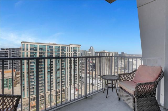 250 Pharr NE Road 2005, Atlanta, GA 30305