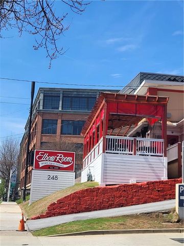 250 Pharr NE Road 2005, Atlanta, GA 30305