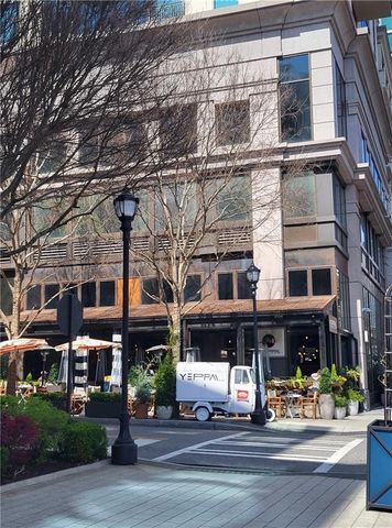 250 Pharr NE Road 2005, Atlanta, GA 30305