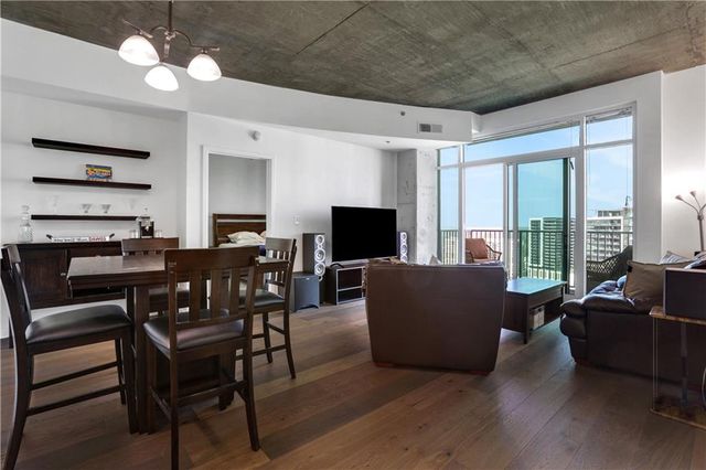 250 Pharr NE Road 2005, Atlanta, GA 30305