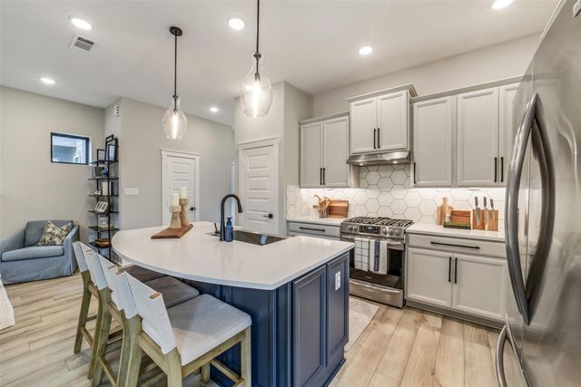 15143 Parkland Canyon Drive, Cypress, TX 77433