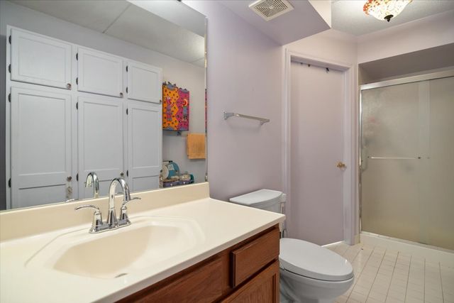 5360 N Lowell Avenue 311, Chicago, IL 60630