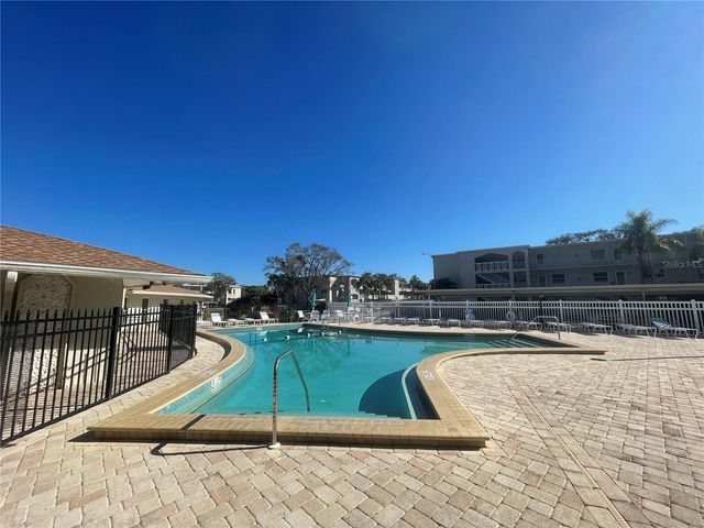 920 VIRGINIA STREET 303, Dunedin, FL 34698