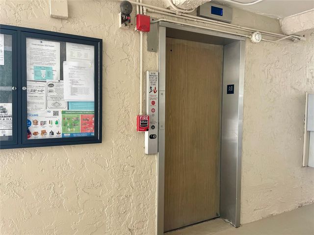 920 VIRGINIA STREET 303, Dunedin, FL 34698