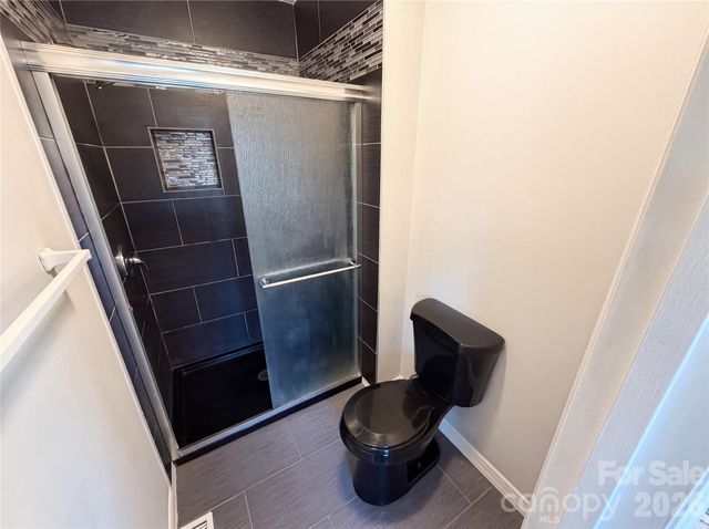 8042 Regent Park Lane, Charlotte, NC 28210