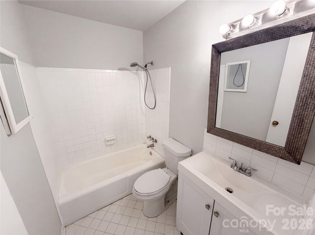 8042 Regent Park Lane, Charlotte, NC 28210