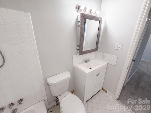 8042 Regent Park Lane, Charlotte, NC 28210