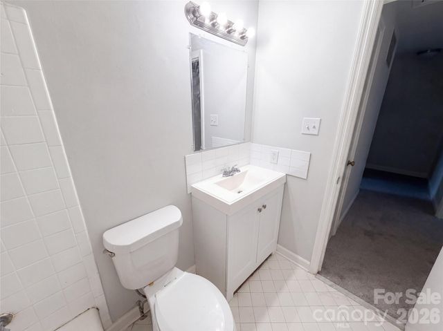 8042 Regent Park Lane, Charlotte, NC 28210