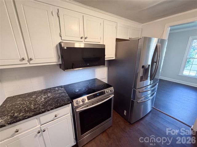 8042 Regent Park Lane, Charlotte, NC 28210