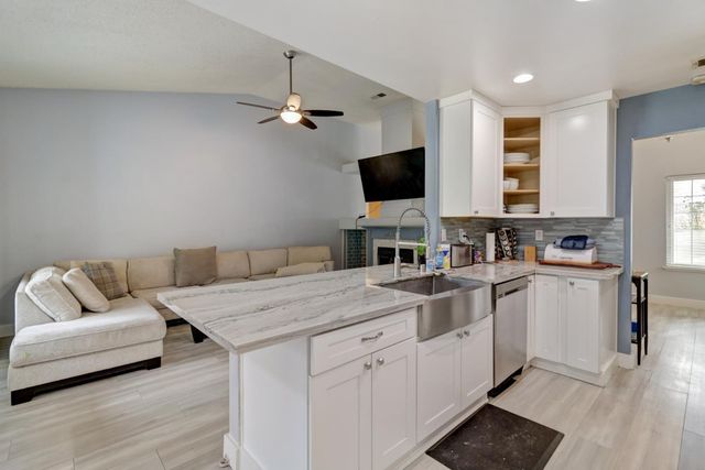 6679 Foxwood Ct, Citrus Heights, CA 95621