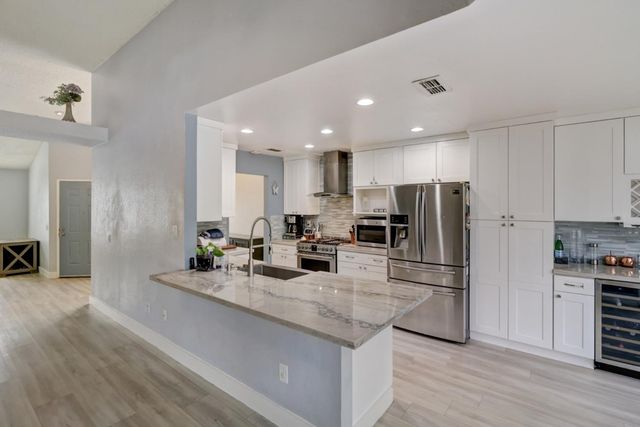 6679 Foxwood Ct, Citrus Heights, CA 95621