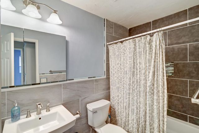 6679 Foxwood Ct, Citrus Heights, CA 95621