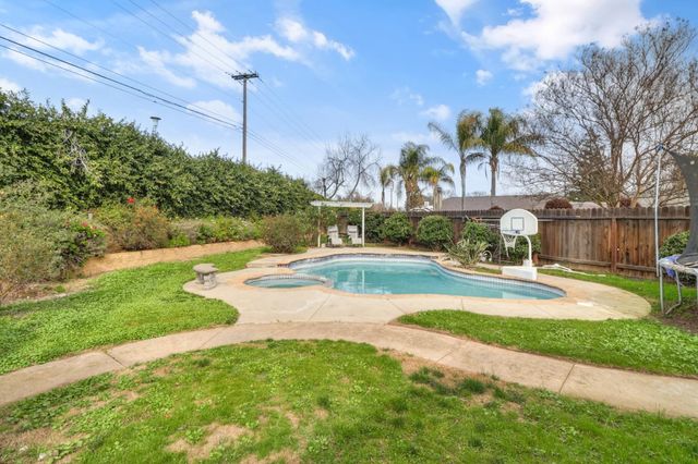 6679 Foxwood Ct, Citrus Heights, CA 95621