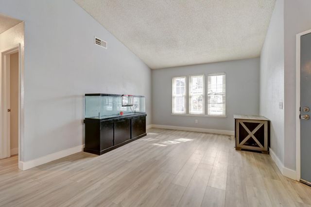 6679 Foxwood Ct, Citrus Heights, CA 95621