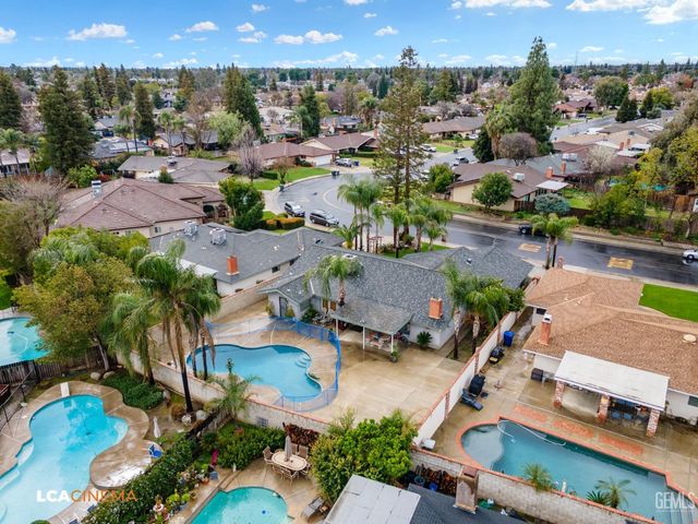 2704 El Portal Drive, Bakersfield, CA 93309