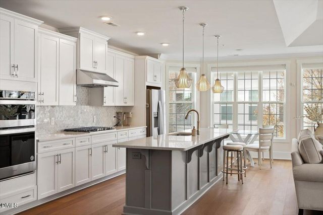 10530 Sablewood Drive 215, Raleigh, NC 27617