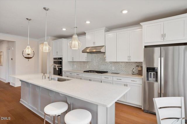 10530 Sablewood Drive 215, Raleigh, NC 27617