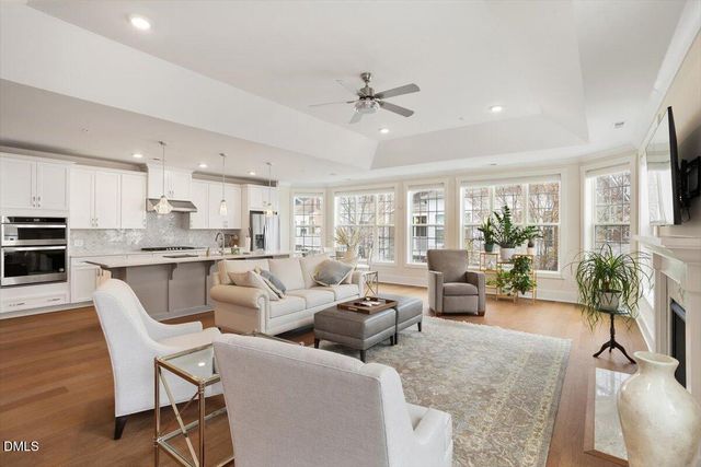 10530 Sablewood Drive 215, Raleigh, NC 27617