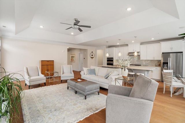 10530 Sablewood Drive 215, Raleigh, NC 27617