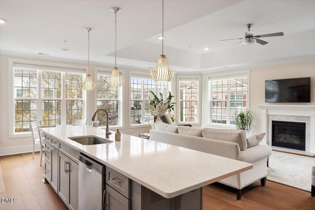 10530 Sablewood Drive 215, Raleigh, NC 27617