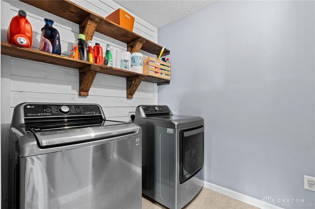 2843 Ridge View Court, Beavercreek Twp, OH 45385
