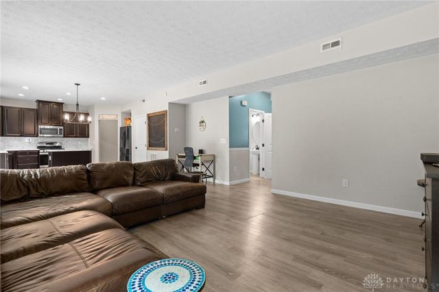 2843 Ridge View Court, Beavercreek Twp, OH 45385
