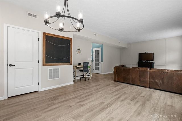 2843 Ridge View Court, Beavercreek Twp, OH 45385