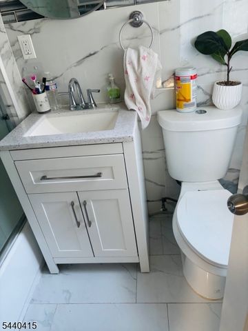 417 Jefferson Ave, Dunellen Boro, NJ 08812