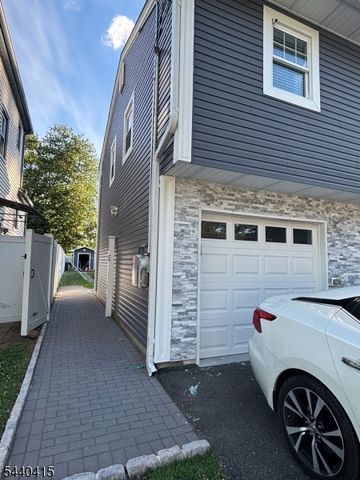 417 Jefferson Ave, Dunellen Boro, NJ 08812