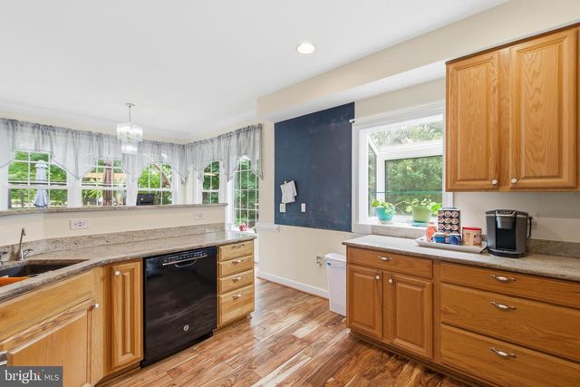 12941 TORCHLIGHT DR, Woodbridge, VA 22193