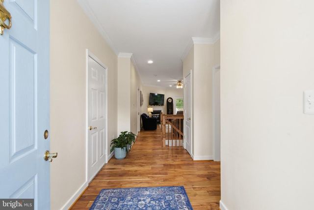 12941 TORCHLIGHT DR, Woodbridge, VA 22193