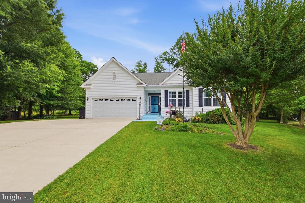 12941 TORCHLIGHT DR, Woodbridge, VA 22193