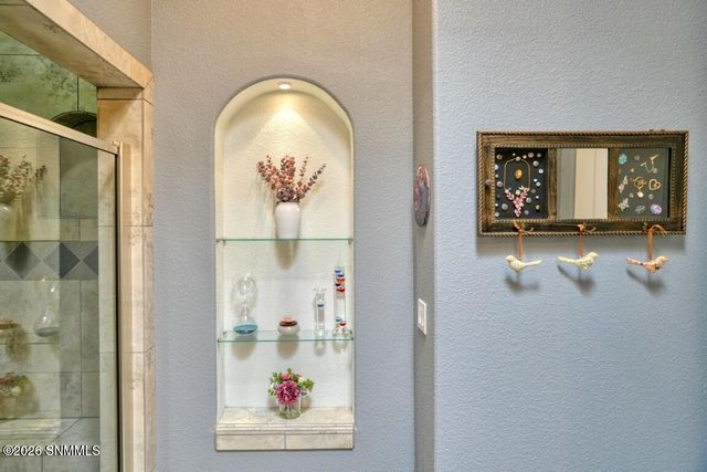 810 Roadrunner Circle, Las Cruces, NM 88011