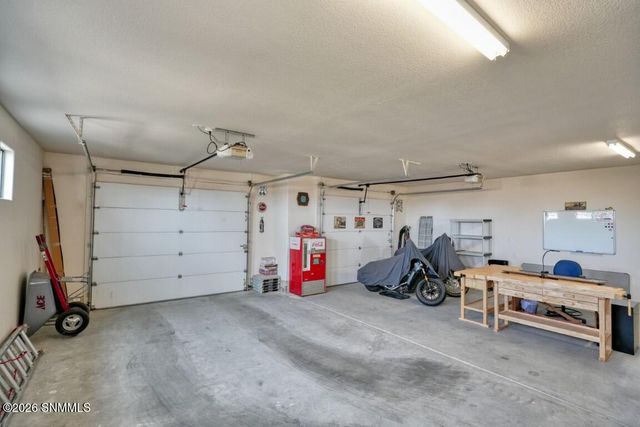 810 Roadrunner Circle, Las Cruces, NM 88011