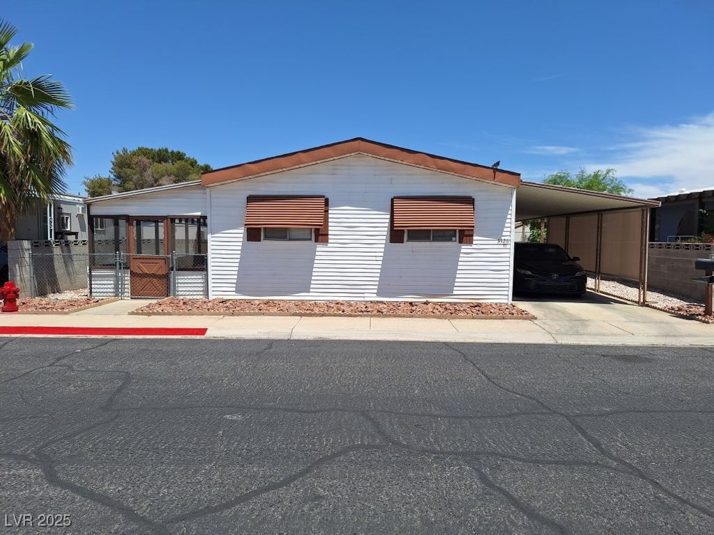 3326 Isle Royale Drive, Las Vegas, NV 89122