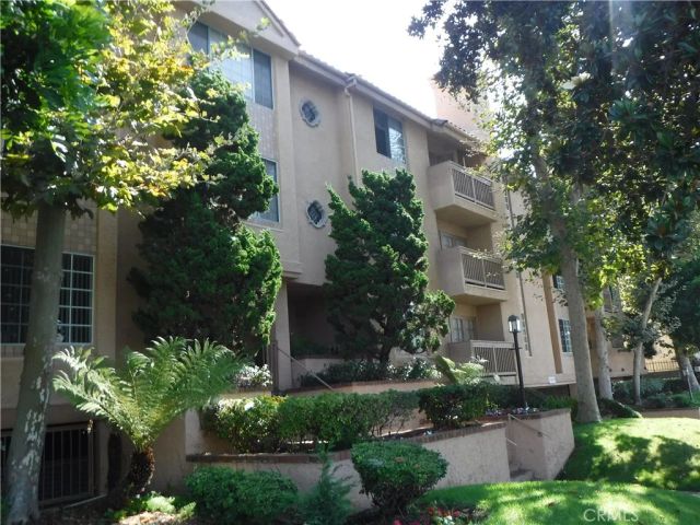 1616 S Barrington 105, Los Angeles, CA 90025