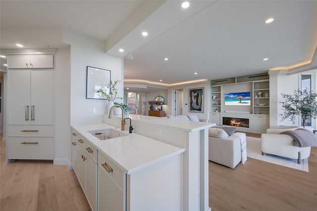 1300 BENJAMIN FRANKLIN DRIVE 809, Sarasota, FL 34236