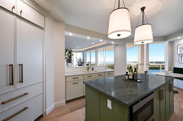 1300 BENJAMIN FRANKLIN DRIVE 809, Sarasota, FL 34236