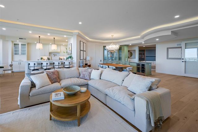 1300 BENJAMIN FRANKLIN DRIVE 809, Sarasota, FL 34236