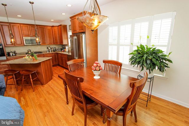 10 ELM AVE, Newark, DE 19711