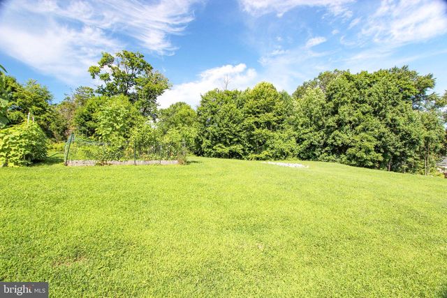 10 ELM AVE, Newark, DE 19711