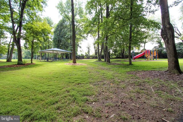 10 ELM AVE, Newark, DE 19711
