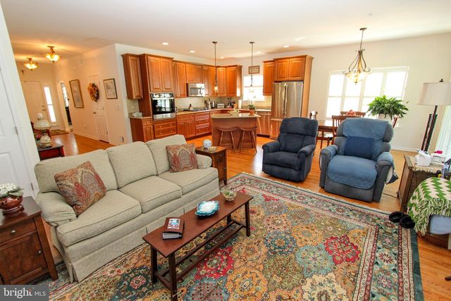 10 ELM AVE, Newark, DE 19711