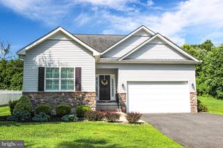 10 ELM AVE, Newark, DE 19711