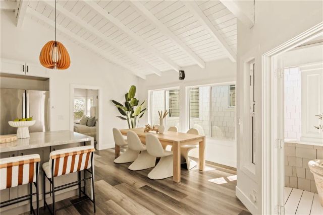 702 Acacia Avenue, Corona Del Mar, CA 92625