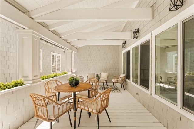 702 Acacia Avenue, Corona Del Mar, CA 92625